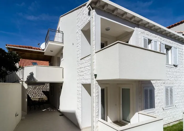 Apartments Ivan